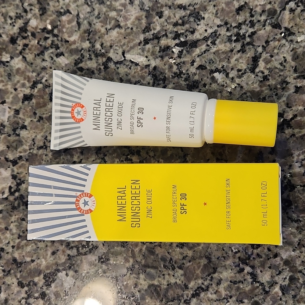 Beauty Bundle - Picture 4 of 9